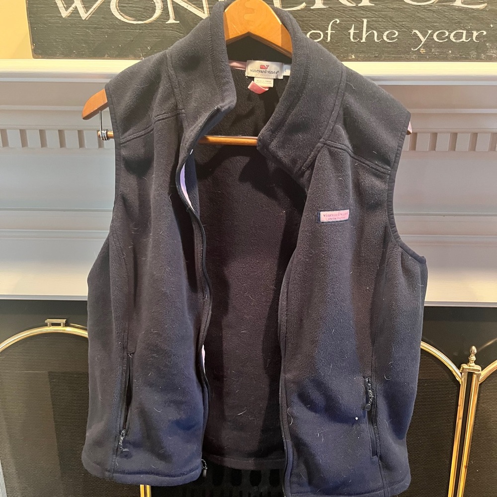 NAVY VINEYARD VINES VEST